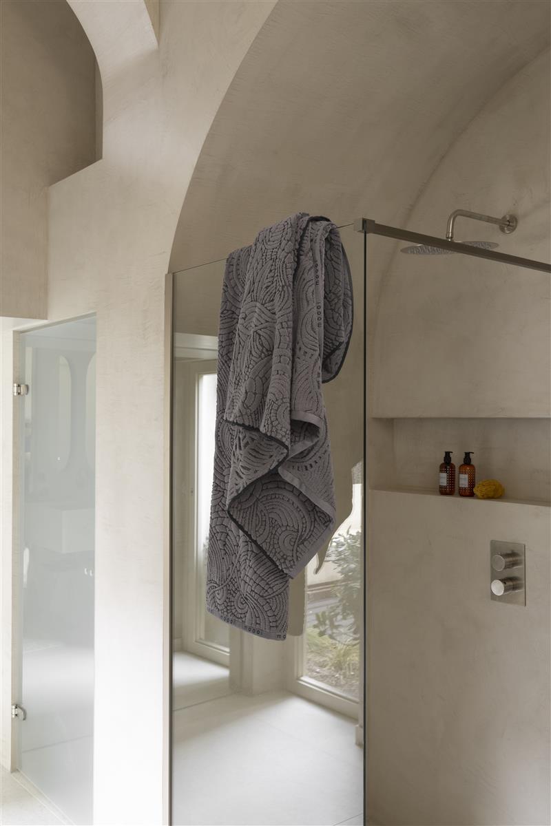 BEAUTIFUL Dodo Pavone Bath Textiles - Raven