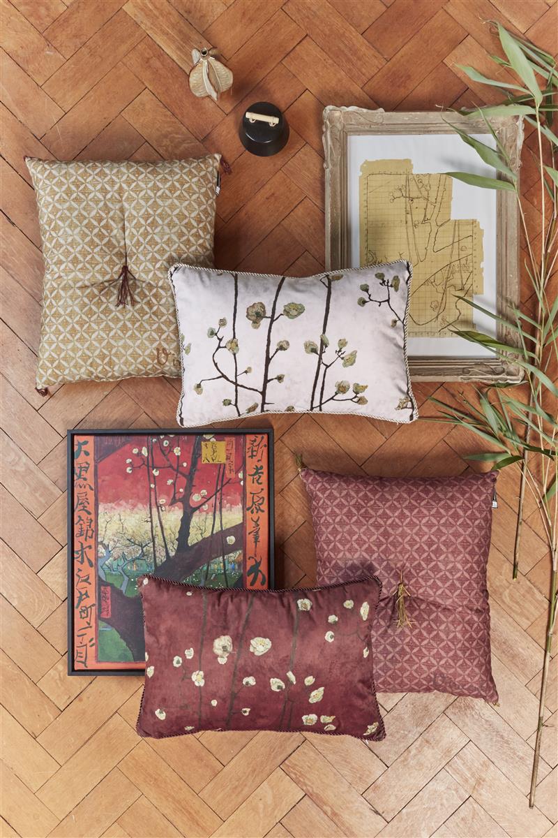 Beddinghouse x Van Gogh Museum Plum Blossoms Decoratiekussen - Rood