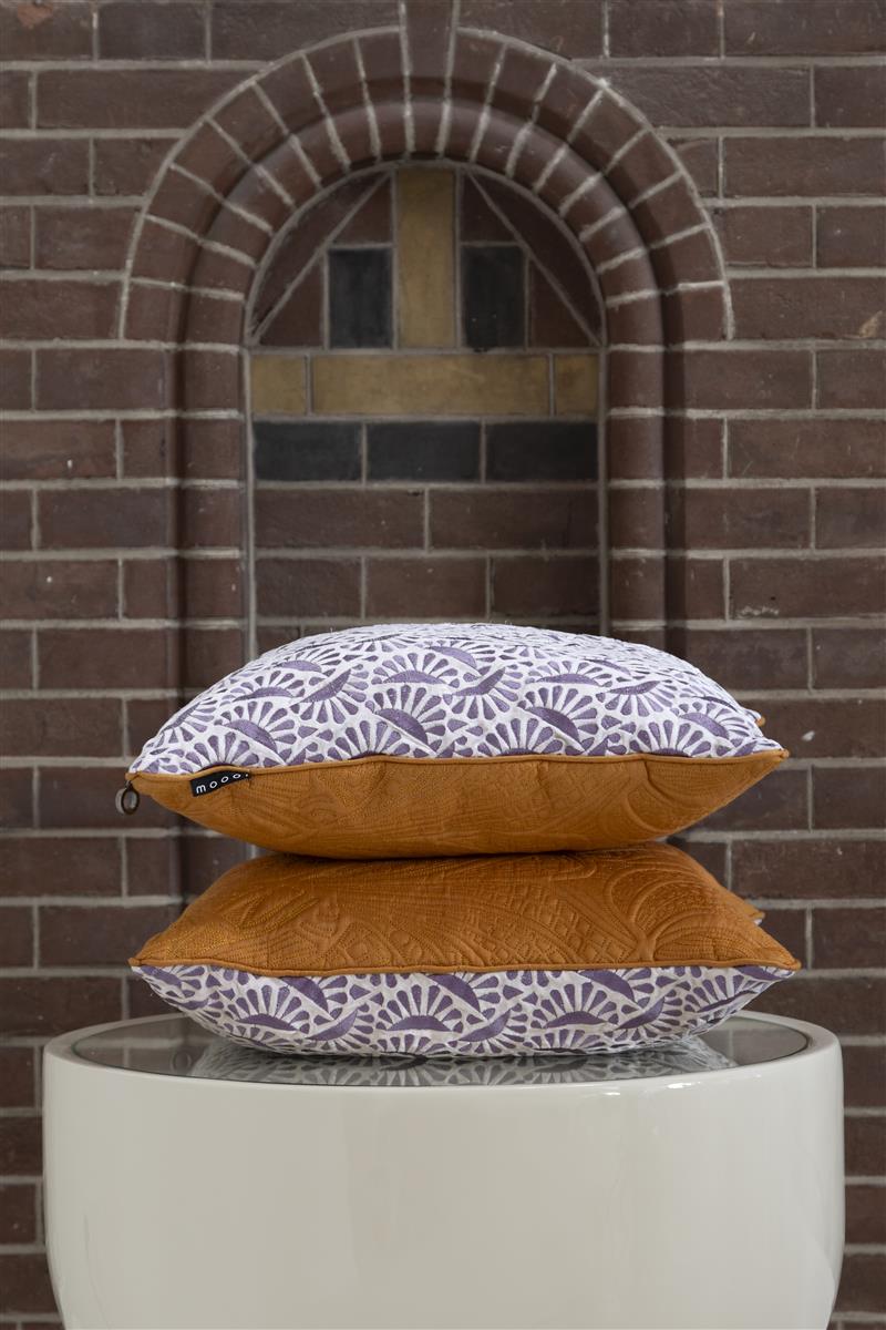 MOOOI Woodblock Beetle Square Decoratiekussen - Lichtpaars