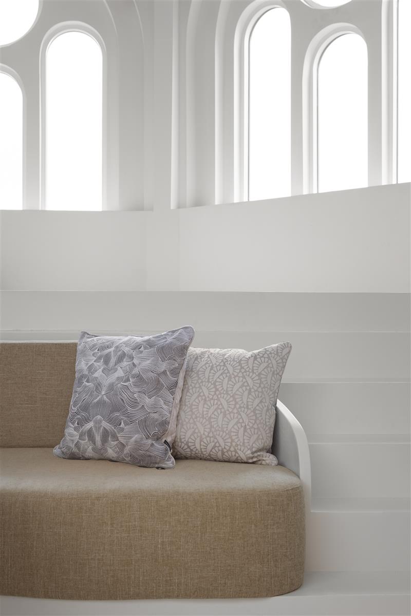 MOOOI Woodblock Beetle Square Decoratiekussen - Lichtpaars