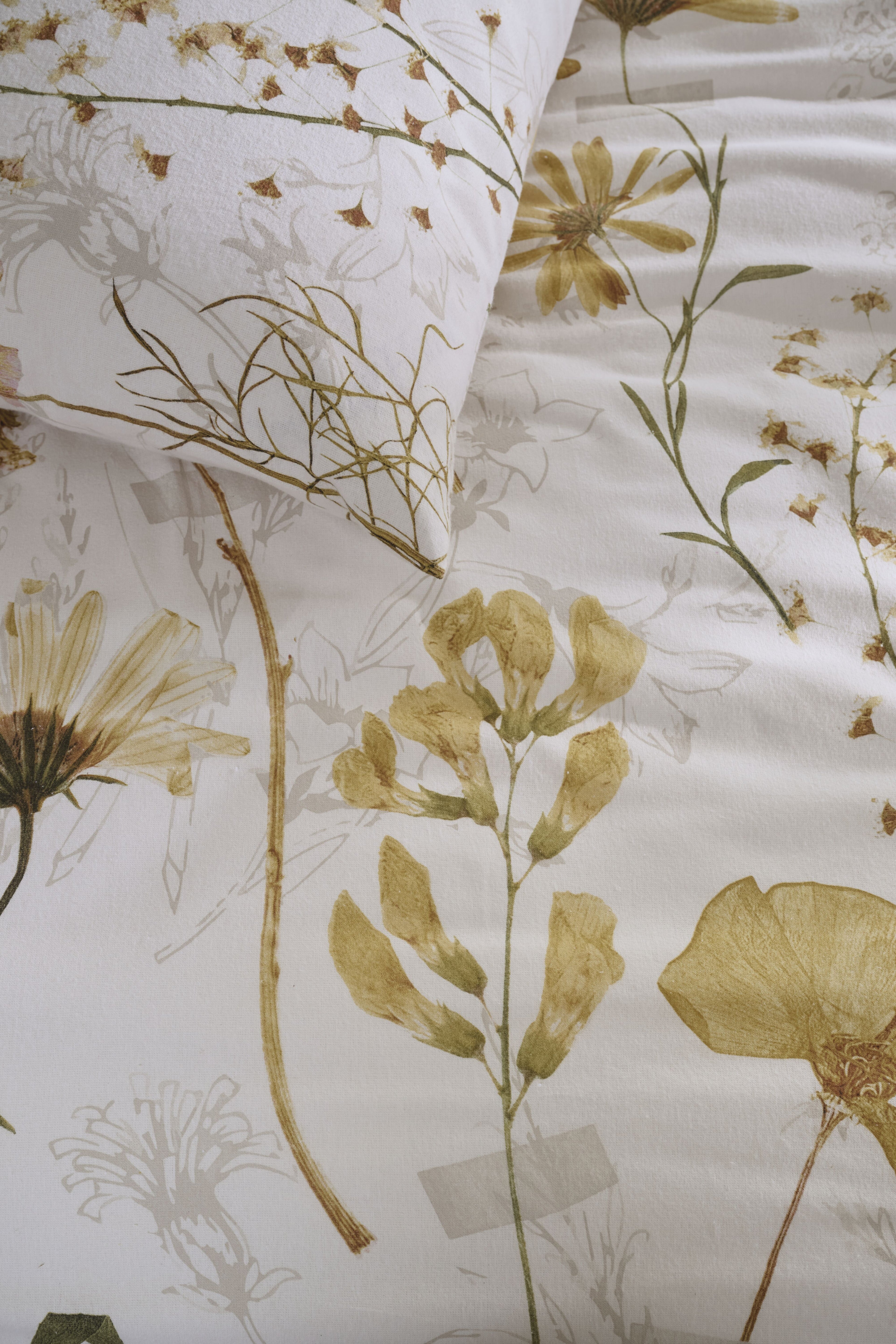 Blow Duvet Cover - Off-white