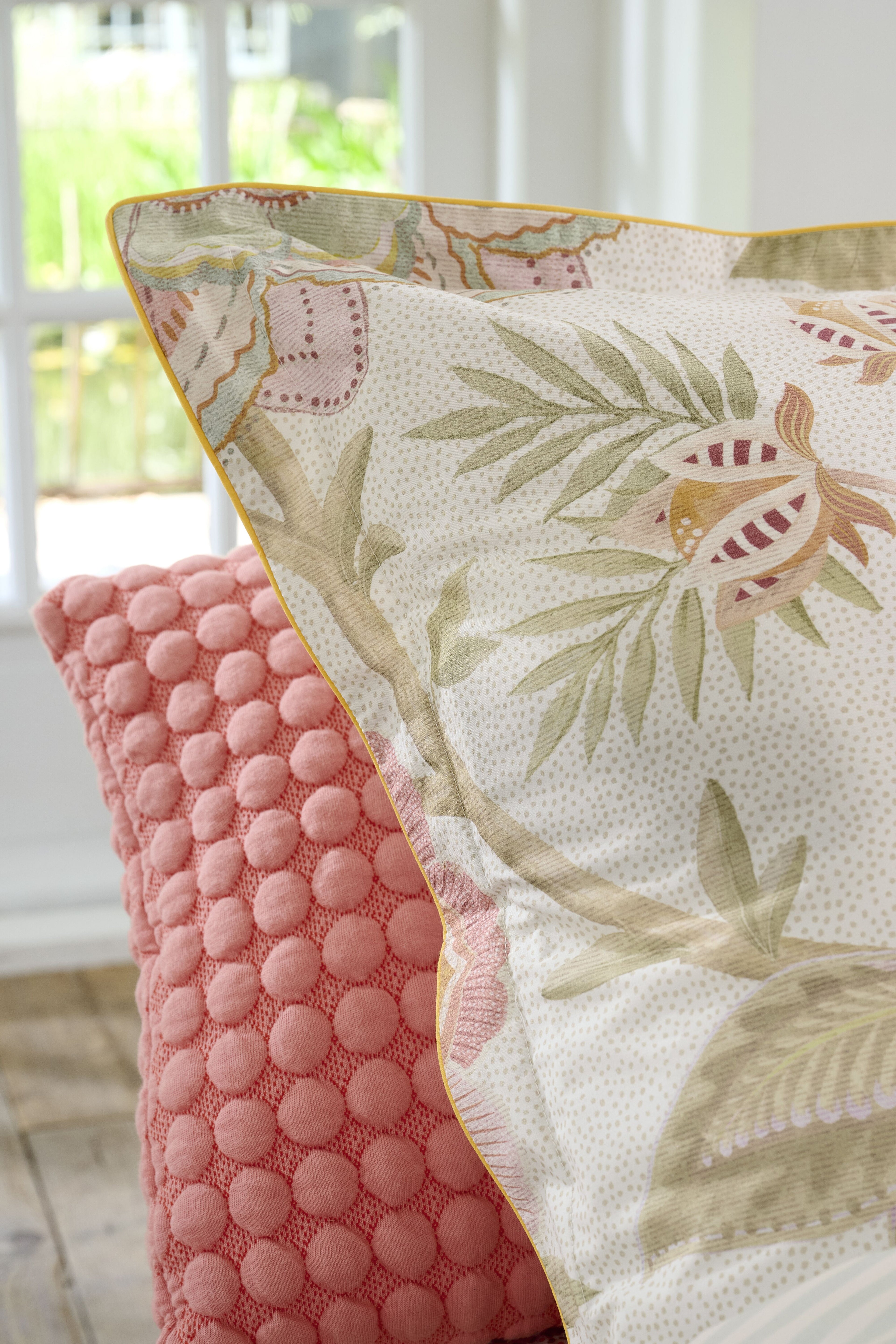 Bombay Bold Duvet Cover - Off-white