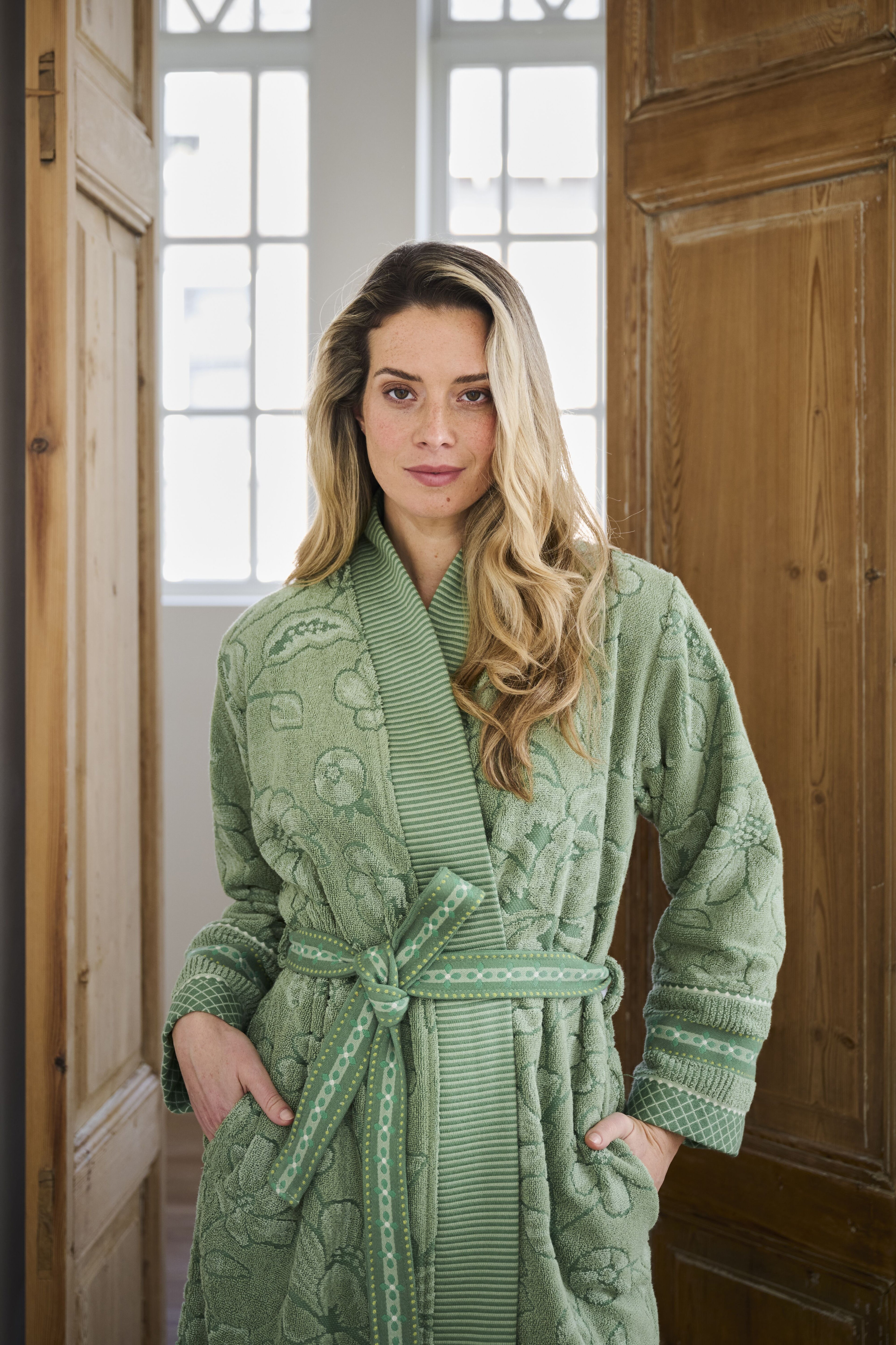 Pip Studio Jasmin Jacquard Bathrobe - Green