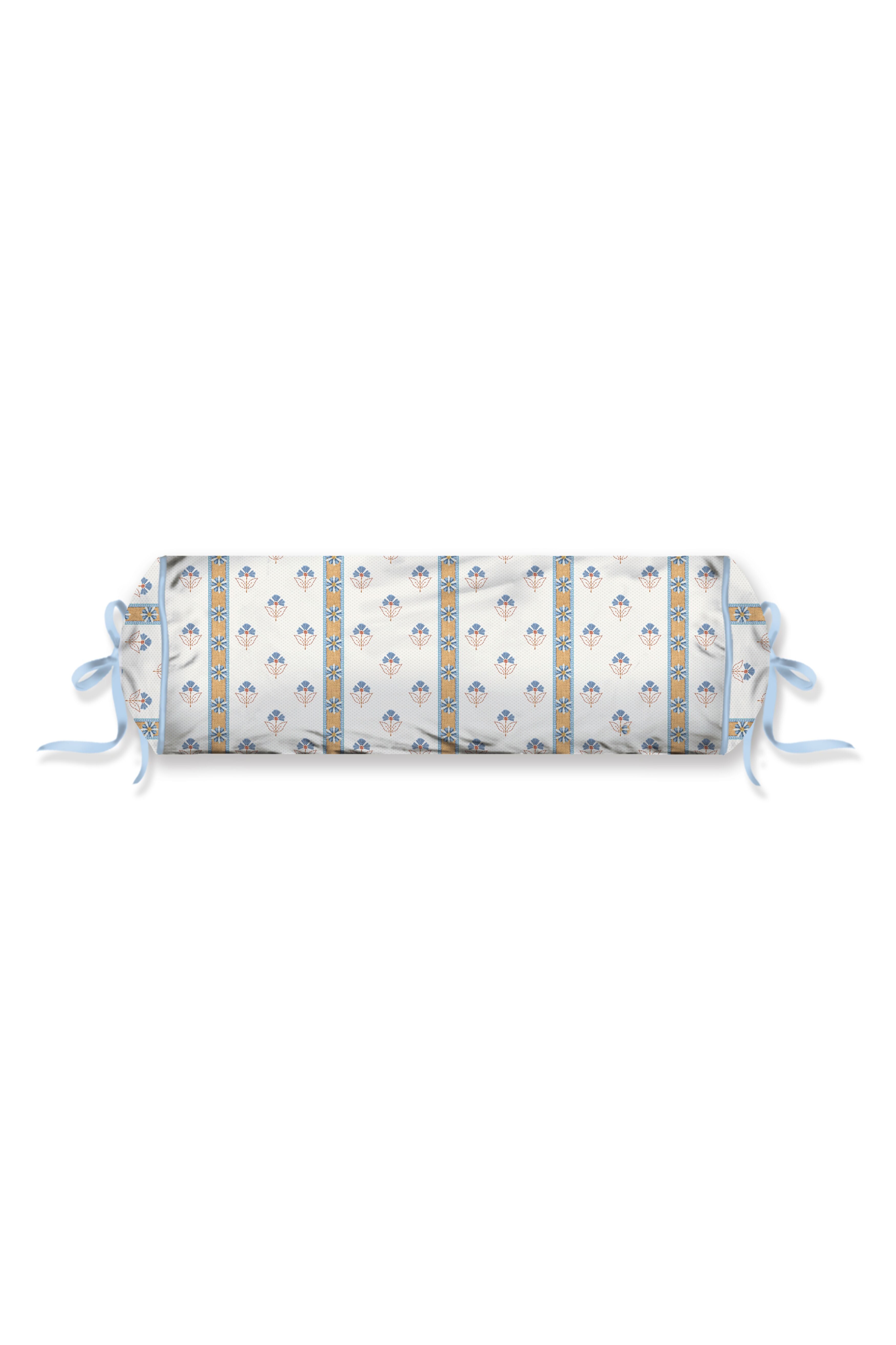 Pip Studio Kairi Bloom Decoratiekussen - Licht blauw