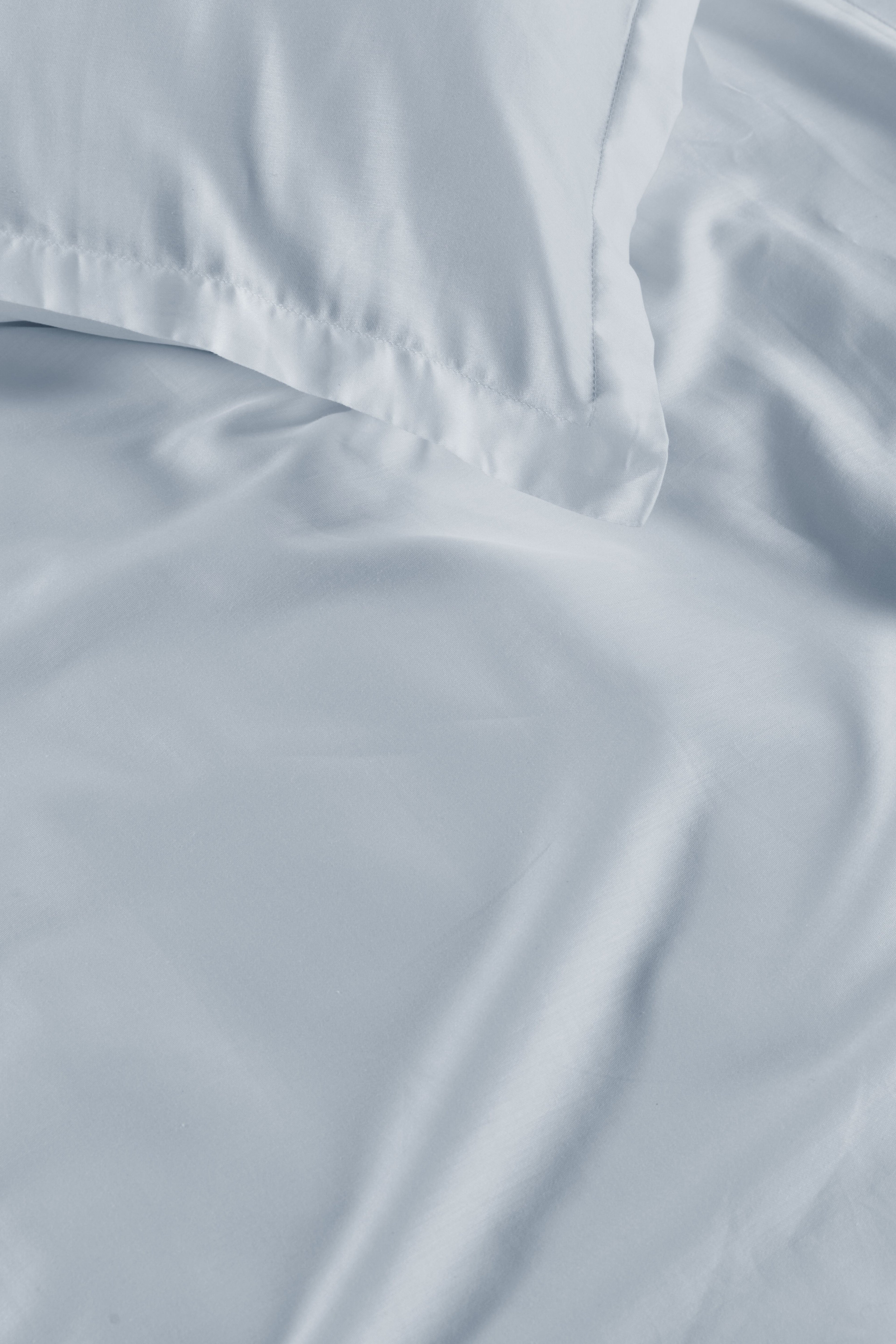 Satin Uni Dekbedovertrek - Licht blauw