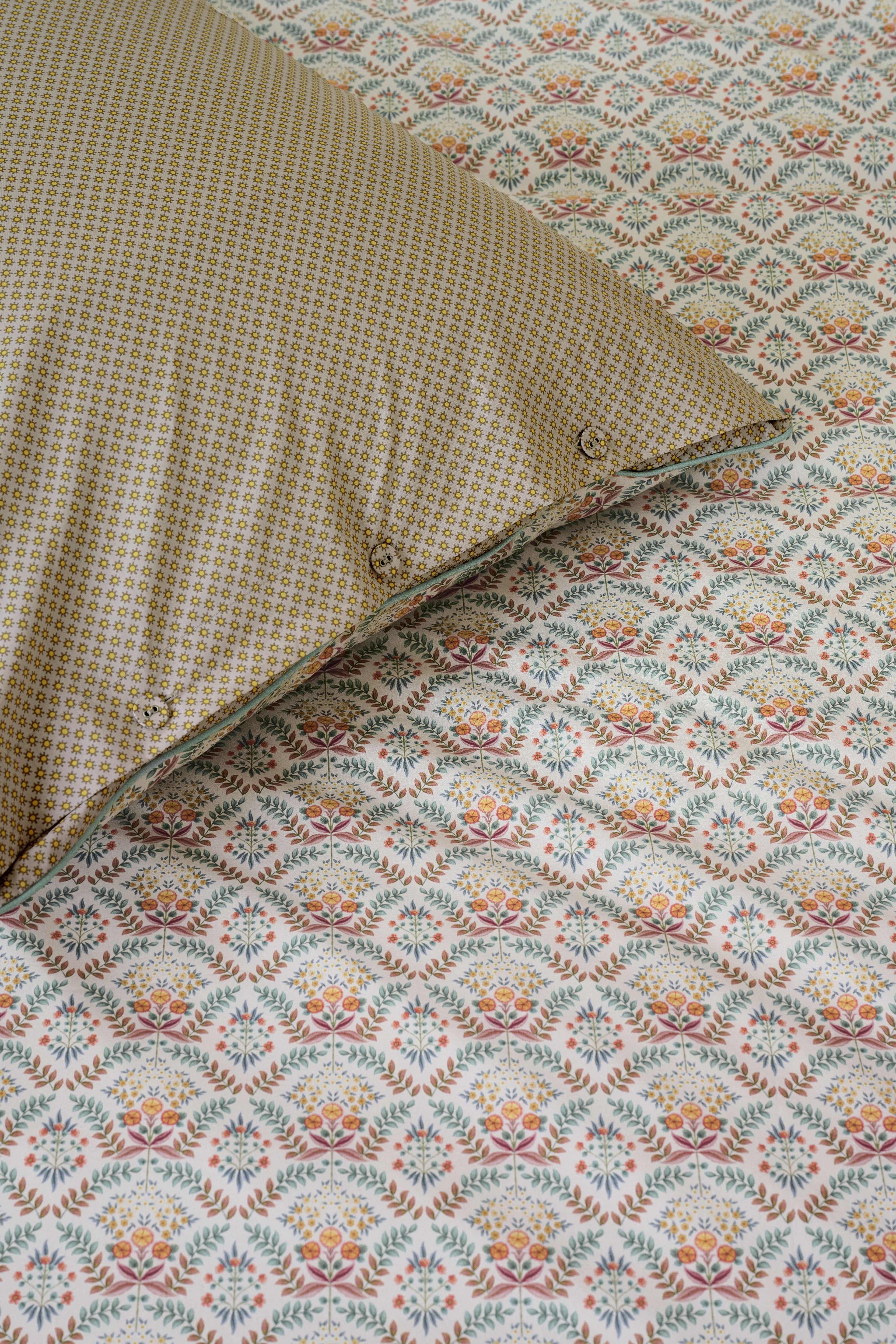 Bailamos Duvet Cover - Sand