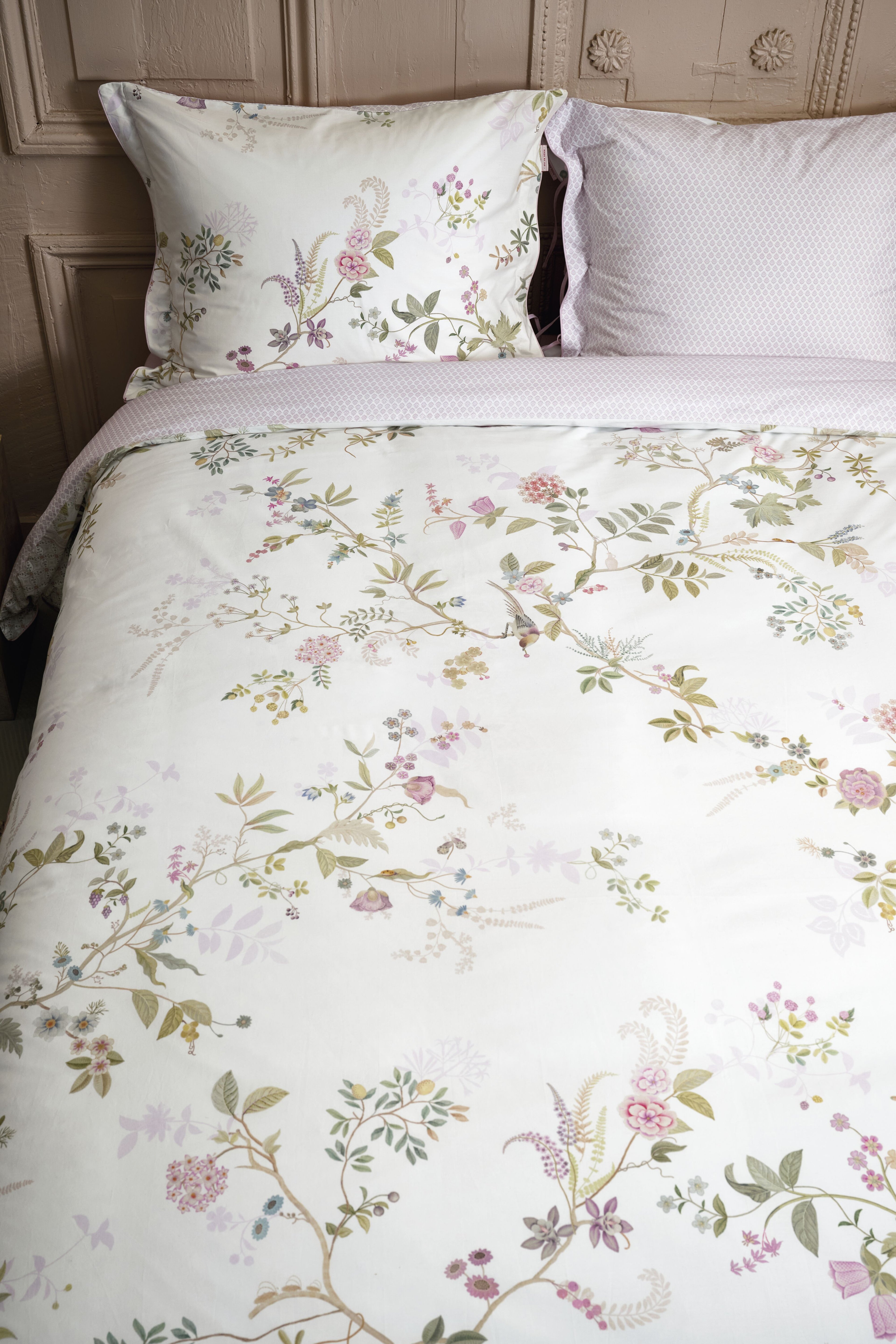 Pip Studio Bustani Quilt Bedspread - White