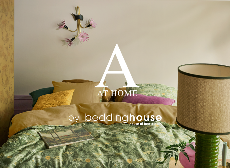 At Home by Beddinghouse dekbedovertrek in natuurlijke groene print