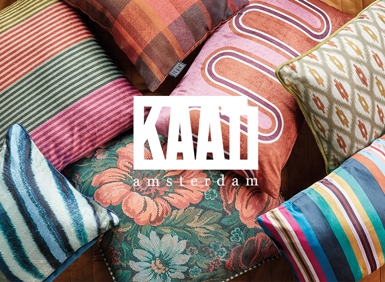 KAAT Amsterdam sierkussens in moderne kleuren en patronen