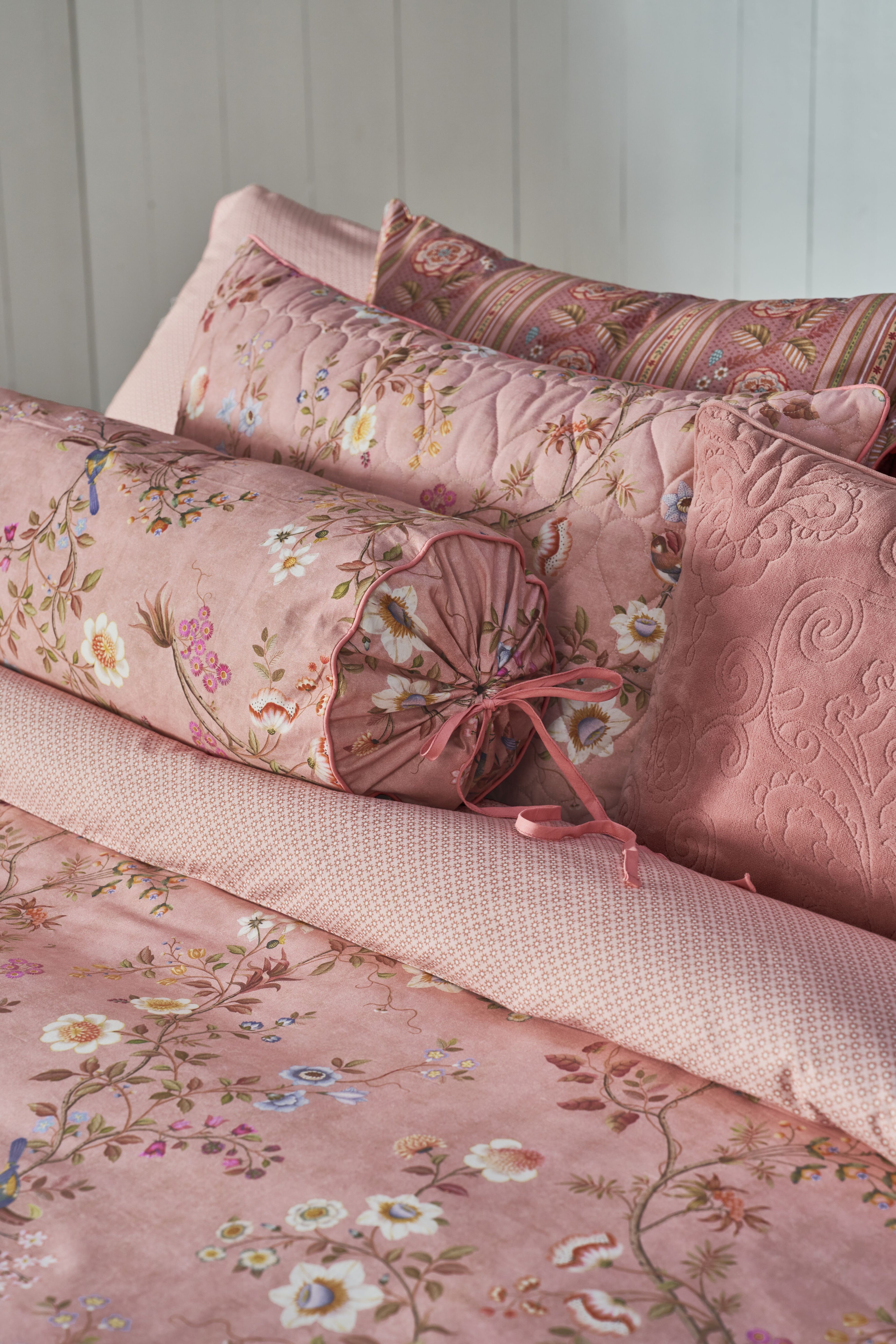 Pip Studio Lotus Lullaby Decoratiekussen - Roze