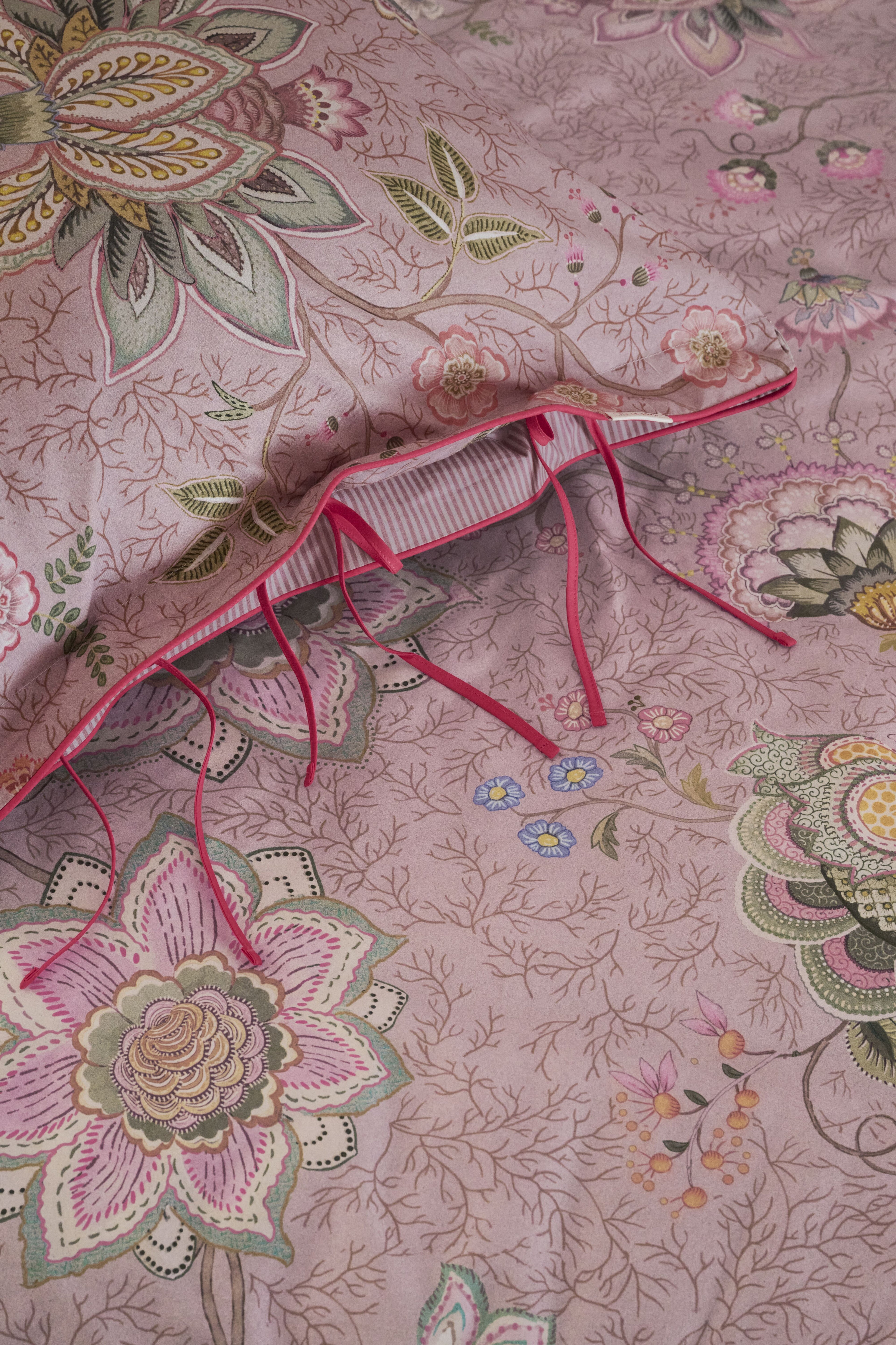 Pip Studio Mumbai Morning Decoratiekussen - Roze