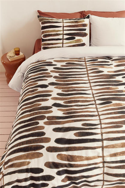 vtwonen Botanic Stripe duvet cover - Stone red