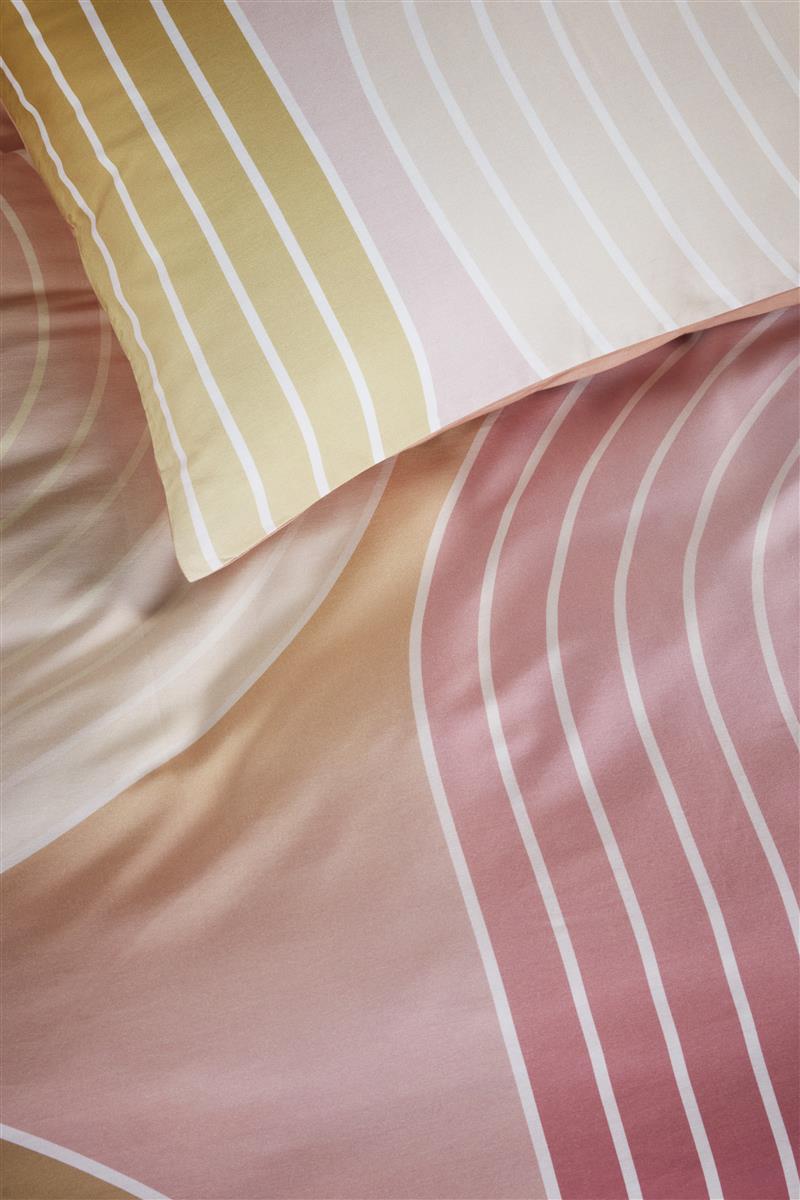 Beddinghouse Dutch Design Curves duvet cover - Coral red