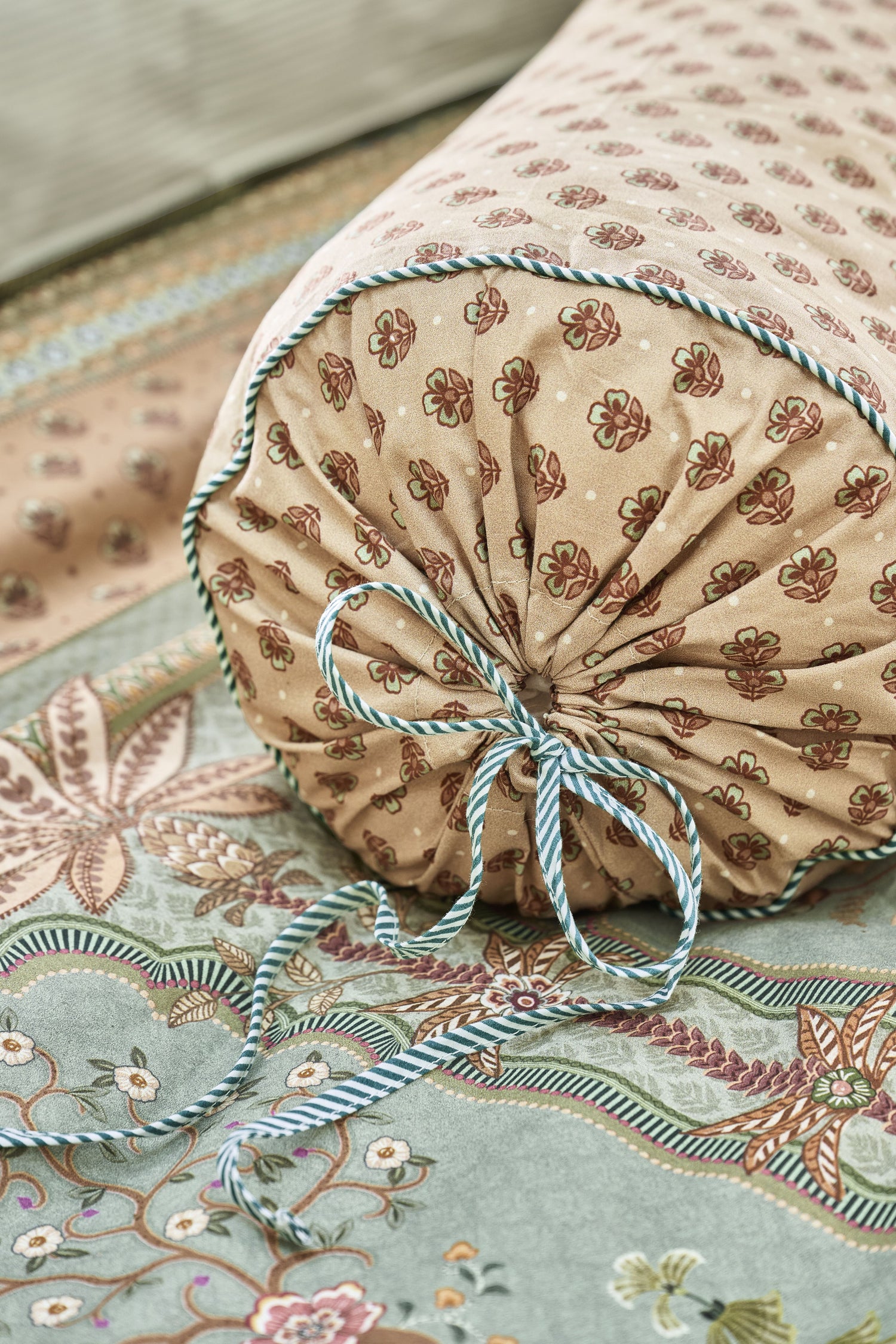 Pip Studio Jaipur Flower Decorative Cushion - Green