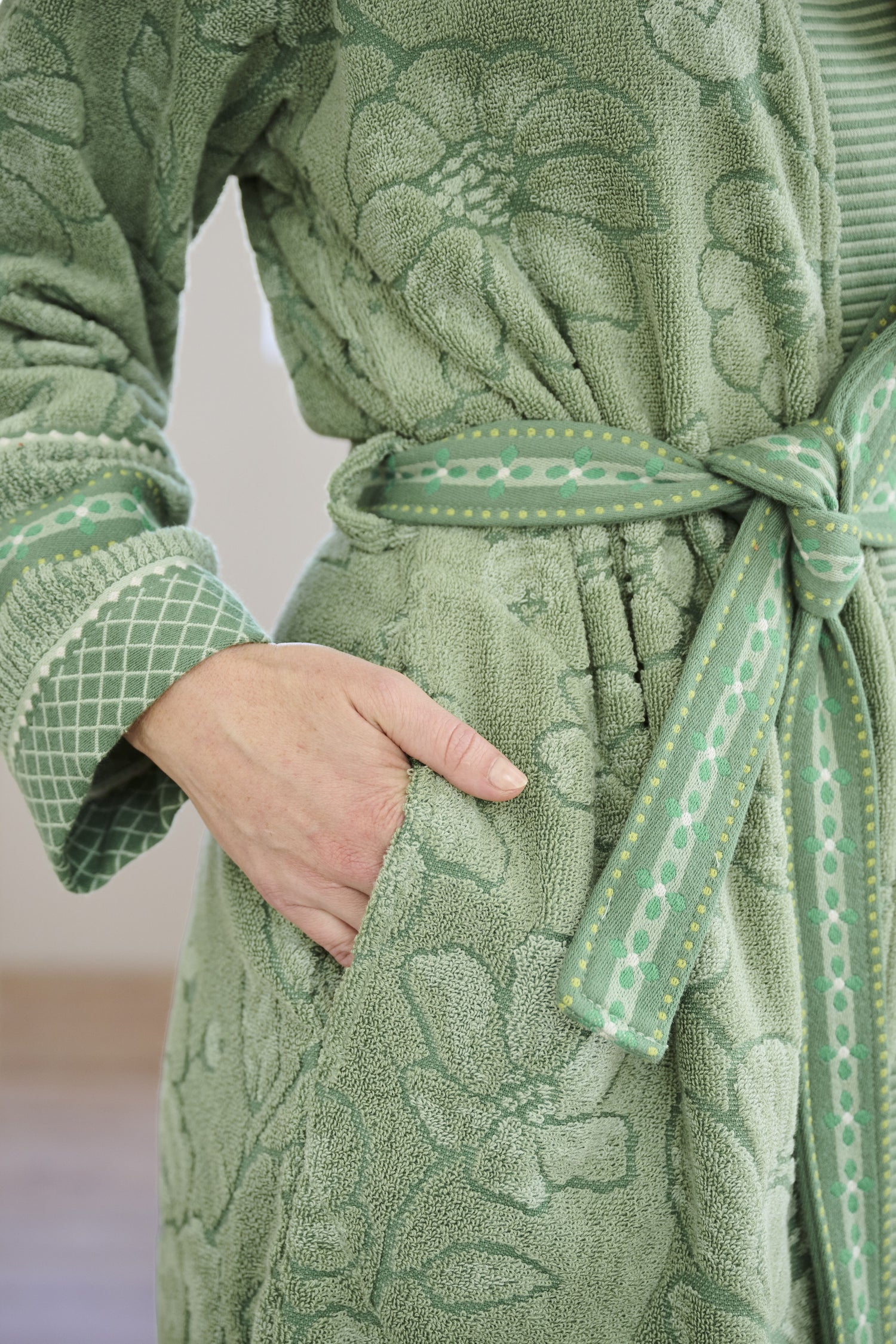 PIP STUDIO Handtuch 55x100cm SECRET GARDEN Green grün PIP STUDIO Handtuch 55x100cm SECRET GARDEN Green grün