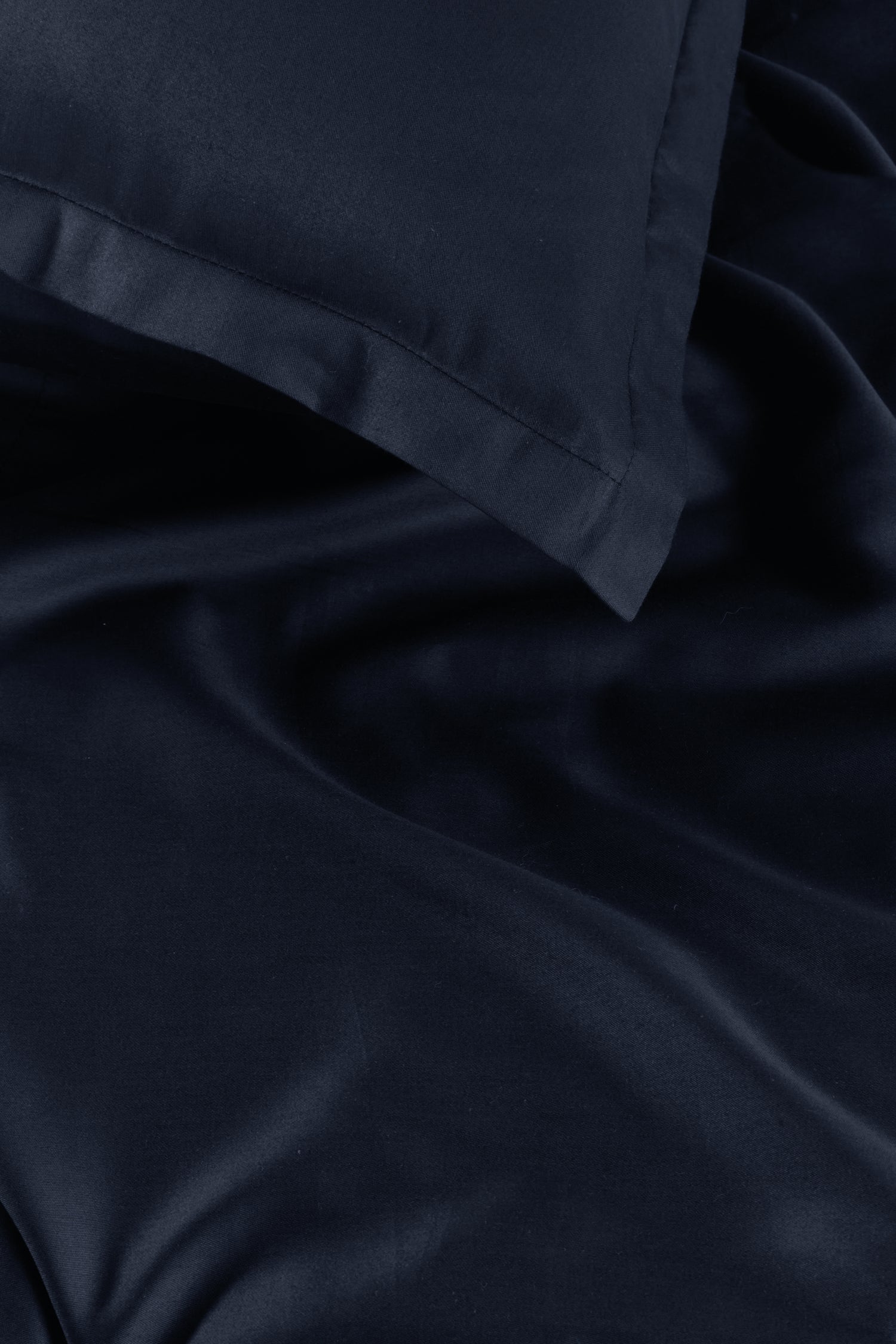 Ambiante Satin Uni dekbedovertrek - Marineblauw