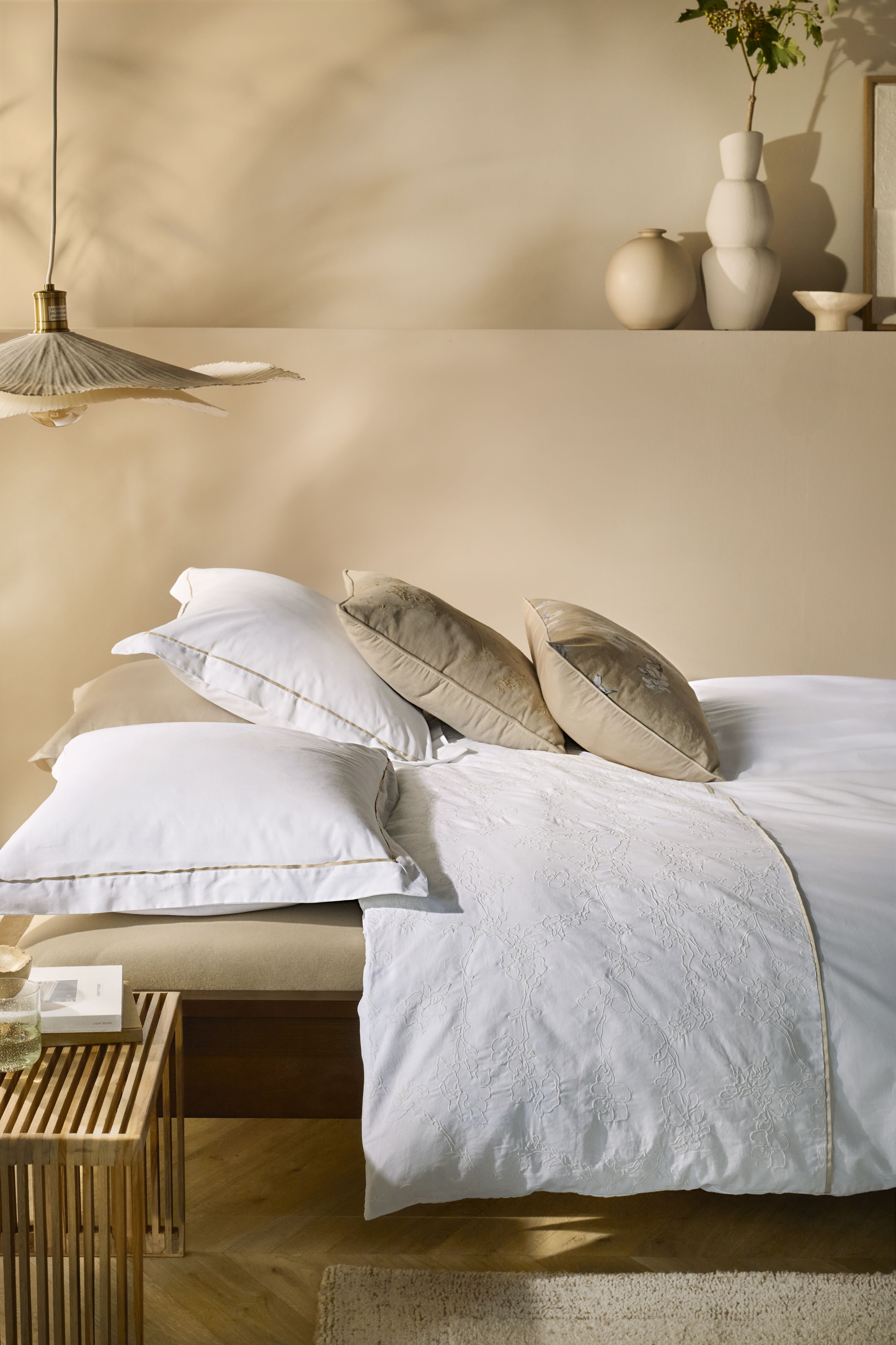 Broderie Fleurie Duvet Cover - White