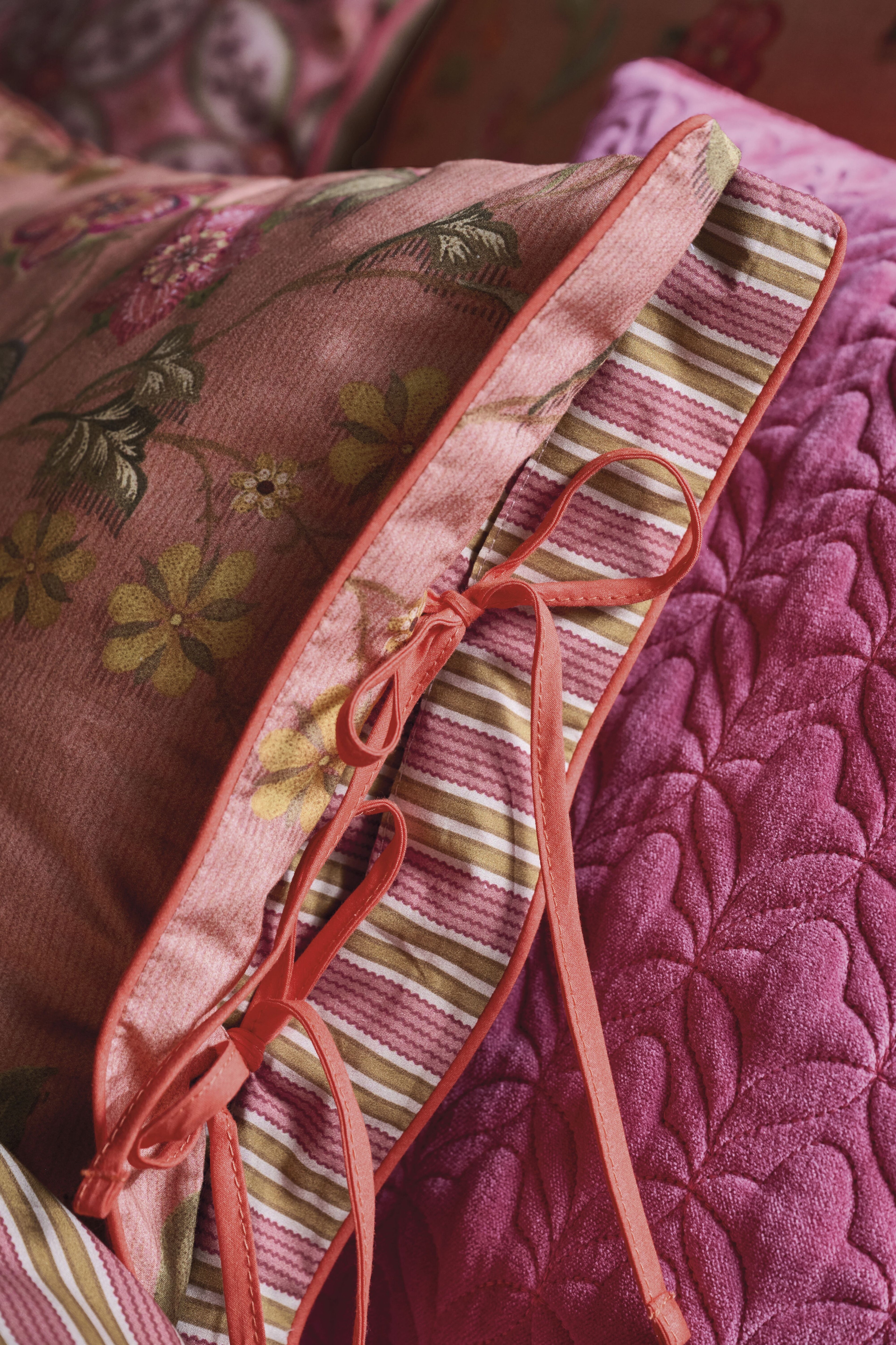 Pip Studio Coco Flower Decoratiekussen - Koraal