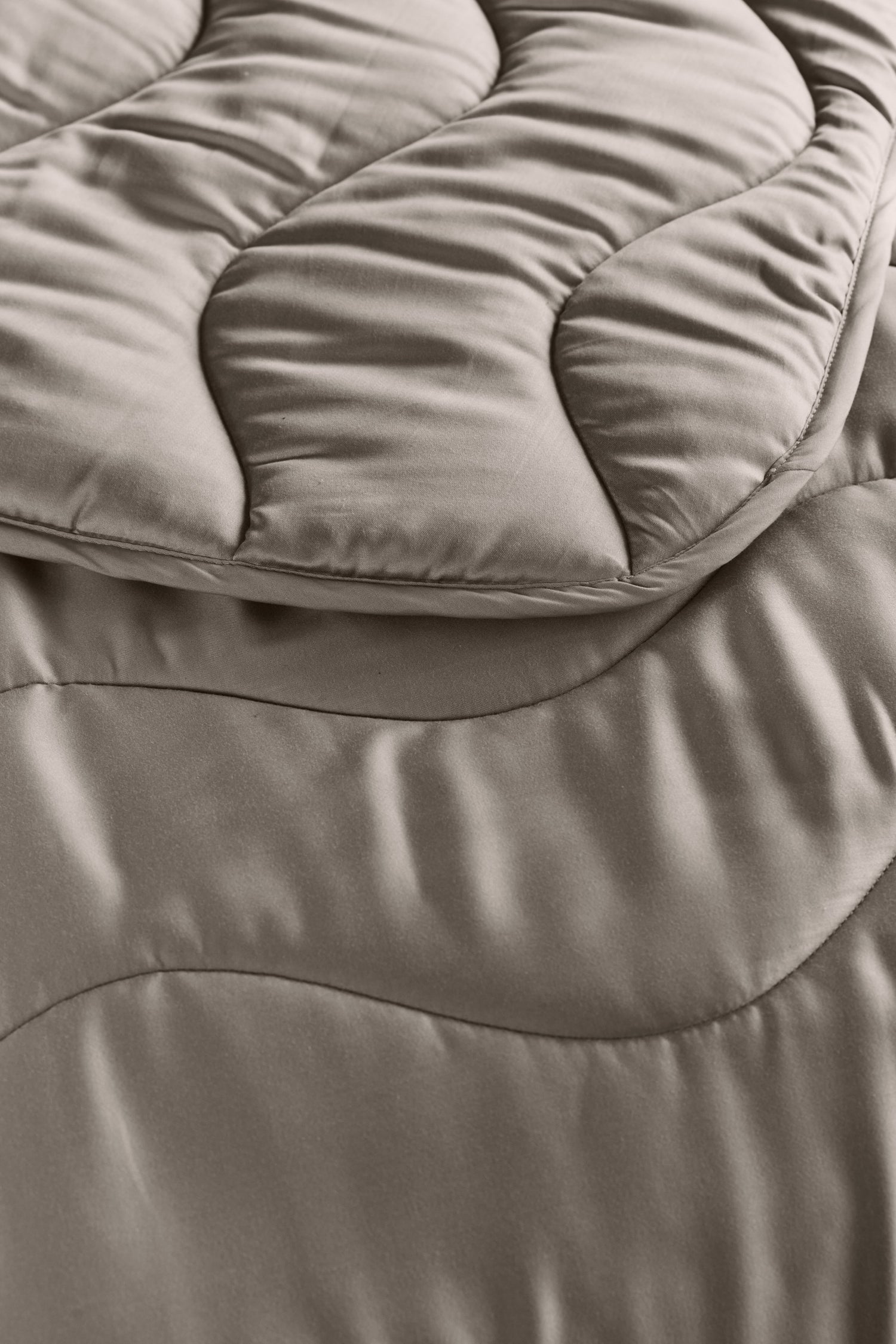 Beddinghouse Cocoon Lazy Duvet WB Dekbedden - Taupe