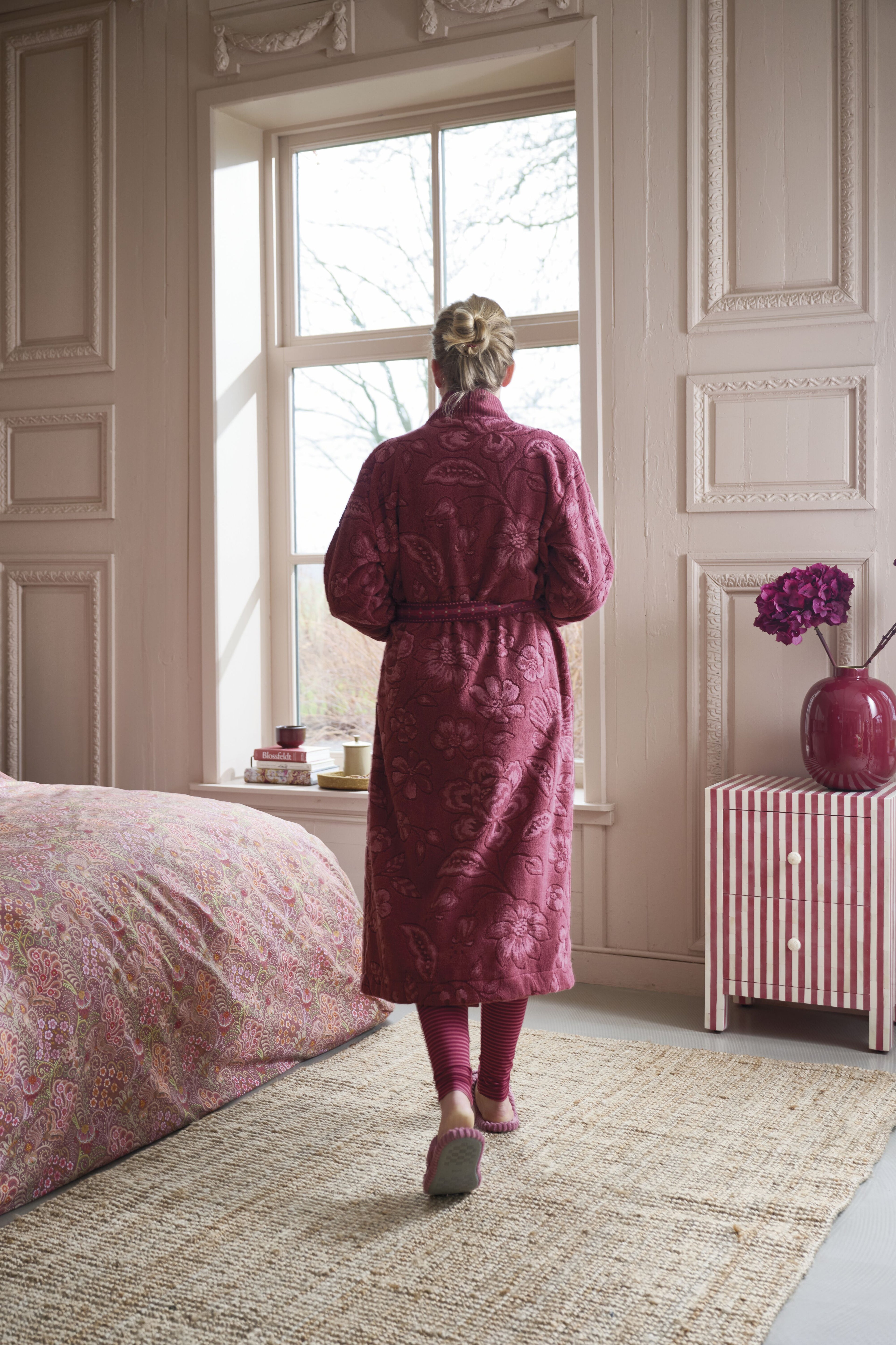 Pip Studio Jasmin Jacquard Bathrobe - Dark Pink