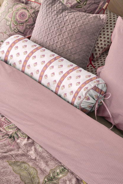Pip Studio Kairi Bloom Decoratiekussen - Licht roze