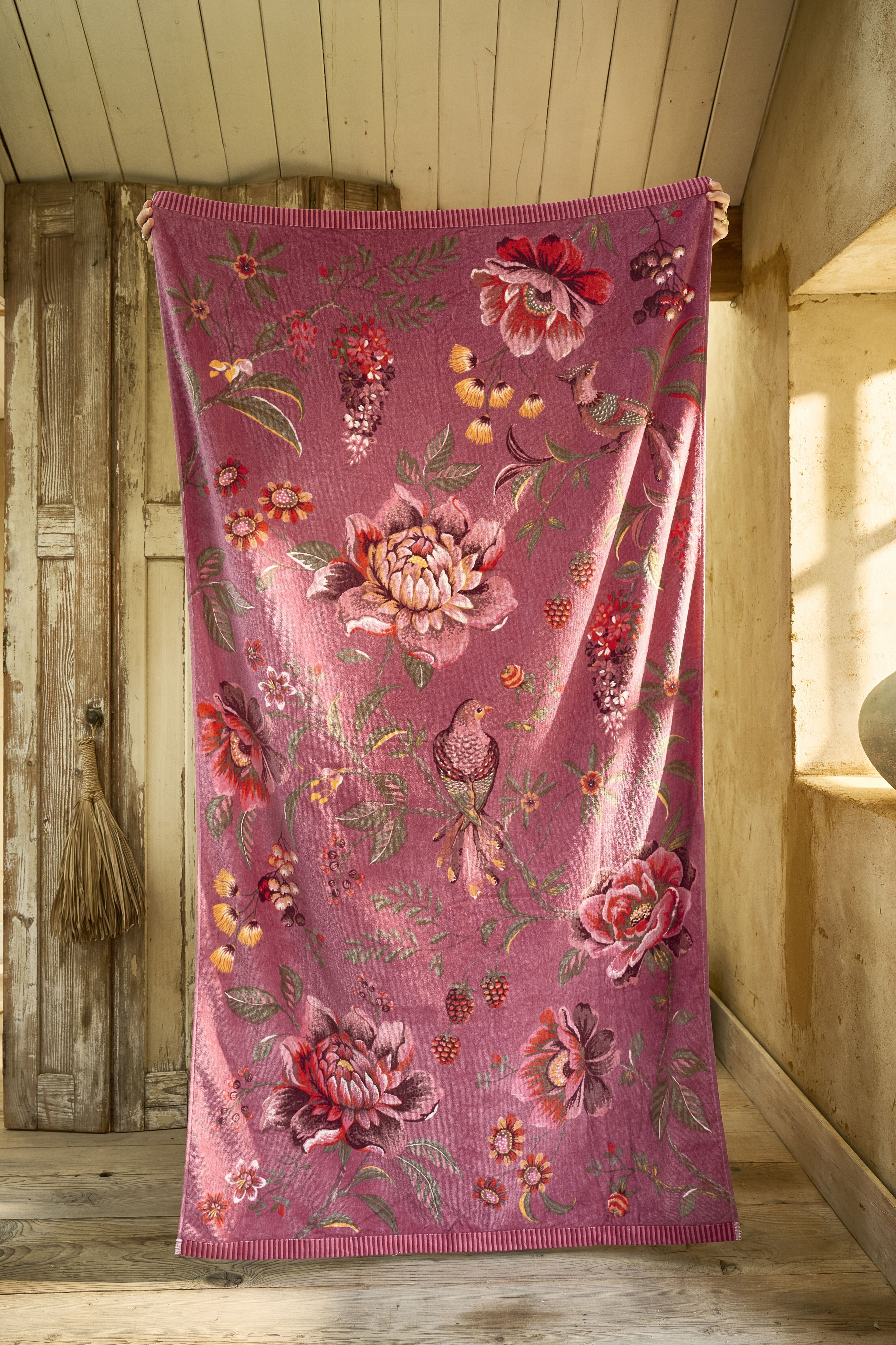 Pip Studio Secret Garden Beach Towel - Pink