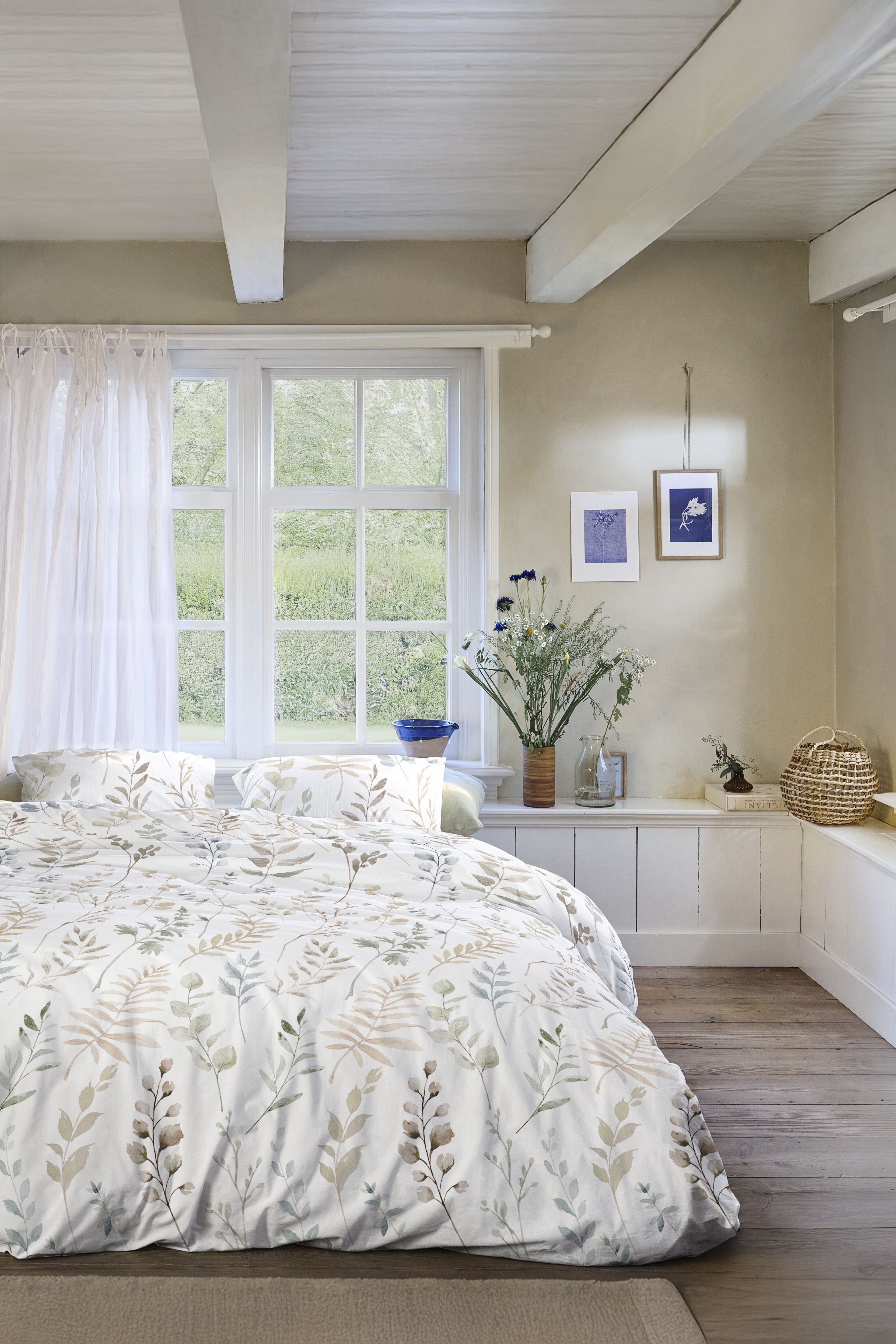 Silent Duvet Cover - White